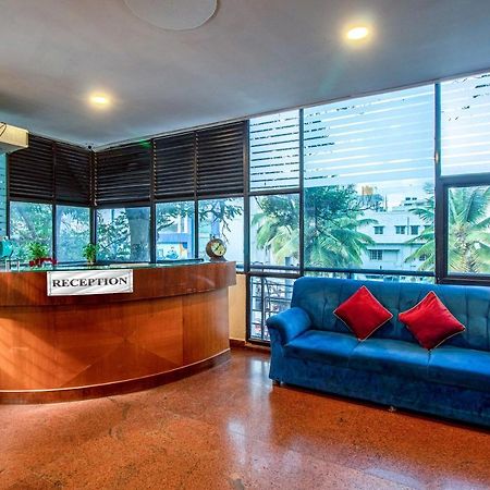 Hotel Royal Classio, Bangalore Buitenkant foto