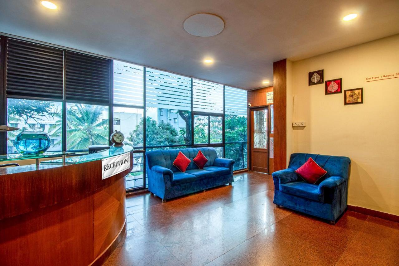Hotel Royal Classio, Bangalore Buitenkant foto